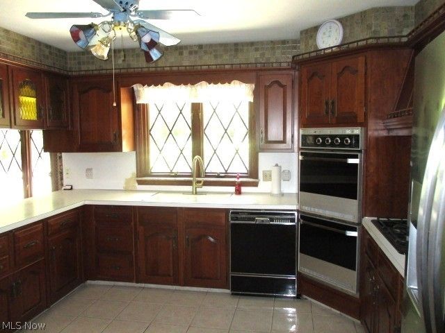 3916 Fairway Drive, Canfield, OH 44406