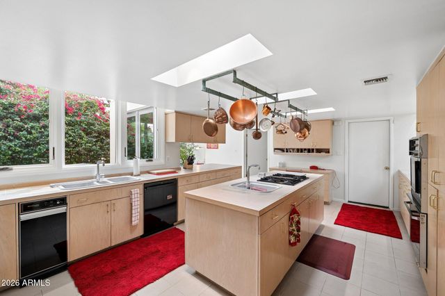 8709 N 11Th Avenue, Phoenix, AZ 85021