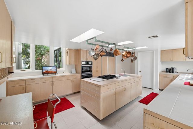 8709 N 11Th Avenue, Phoenix, AZ 85021