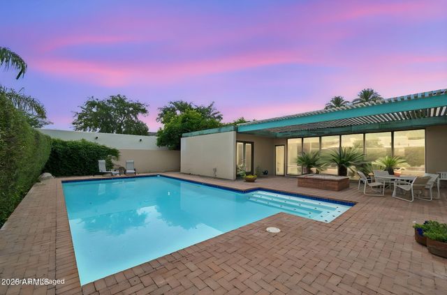 8709 N 11Th Avenue, Phoenix, AZ 85021