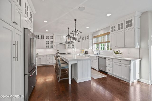 12 Captiva Lane, Marlboro, NJ 07746