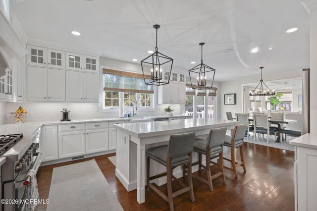 12 Captiva Lane, Marlboro, NJ 07746