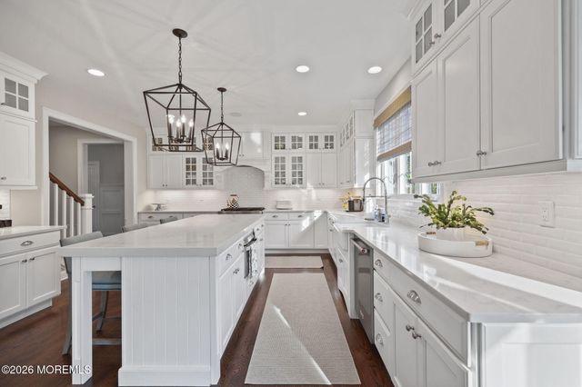 12 Captiva Lane, Marlboro, NJ 07746