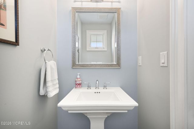 12 Captiva Lane, Marlboro, NJ 07746
