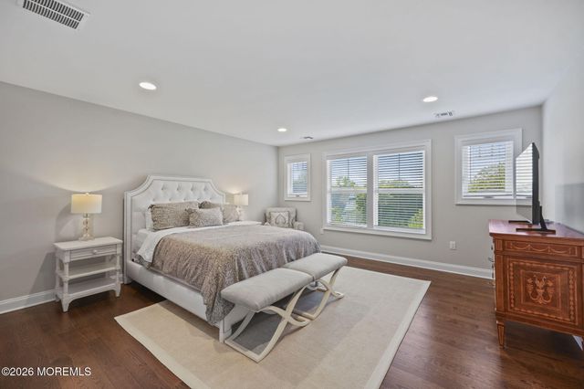 12 Captiva Lane, Marlboro, NJ 07746