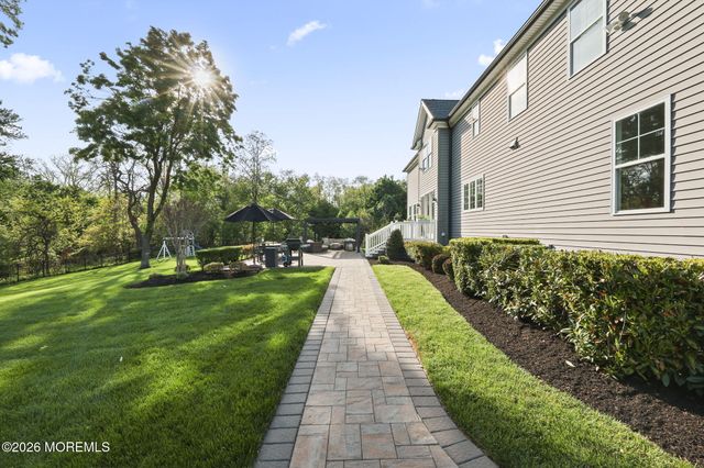12 Captiva Lane, Marlboro, NJ 07746