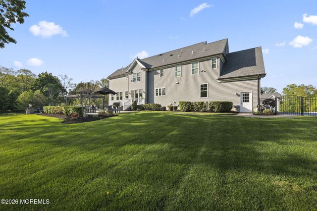 12 Captiva Lane, Marlboro, NJ 07746