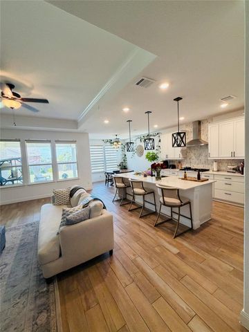 268 Fish Trap RD, Dripping Springs, TX 78620