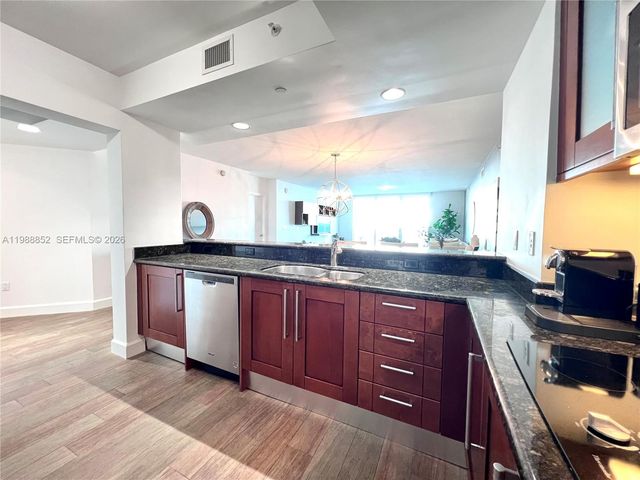 3301 NE 183rd Street 905, Aventura, FL 33160