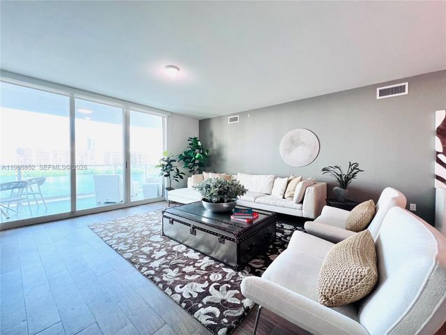 3301 NE 183rd Street 905, Aventura, FL 33160