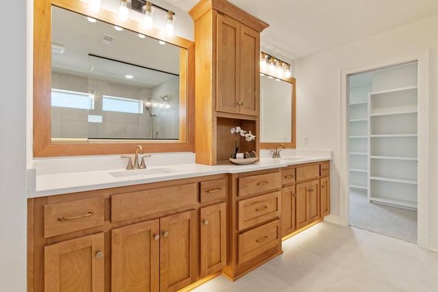 2609 NE Amanda Lane, Blue Springs, MO 64029