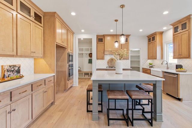 2609 NE Amanda Lane, Blue Springs, MO 64029