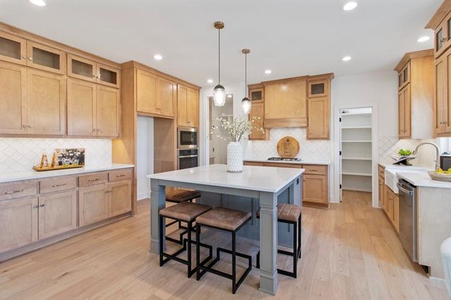 2609 NE Amanda Lane, Blue Springs, MO 64029
