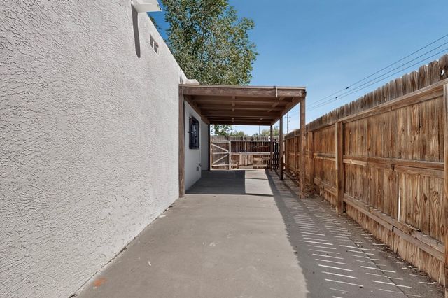 5000 Orion Avenue NW, Albuquerque, NM 87120