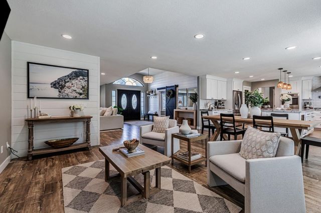 640 S Ridgemark Drive, Hollister, CA 95023