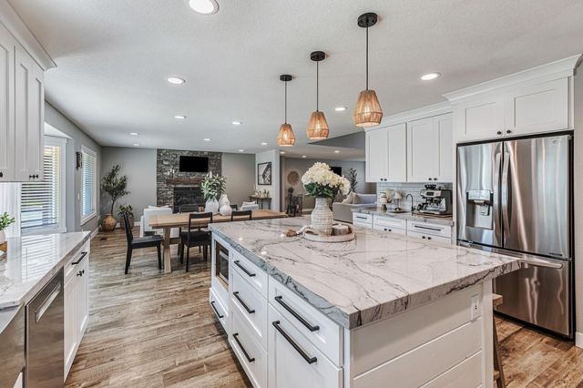 640 S Ridgemark Drive, Hollister, CA 95023