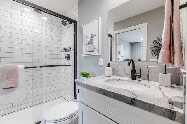 640 S Ridgemark Drive, Hollister, CA 95023