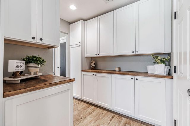 640 S Ridgemark Drive, Hollister, CA 95023