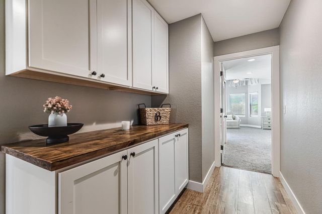 640 S Ridgemark Drive, Hollister, CA 95023