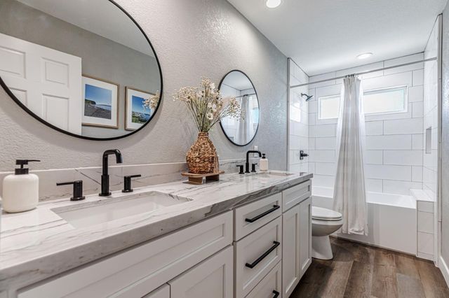 640 S Ridgemark Drive, Hollister, CA 95023