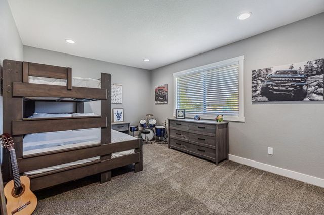 640 S Ridgemark Drive, Hollister, CA 95023