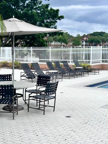 718 NW 92nd Avenue, Plantation, FL 33324