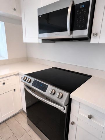718 NW 92nd Avenue, Plantation, FL 33324