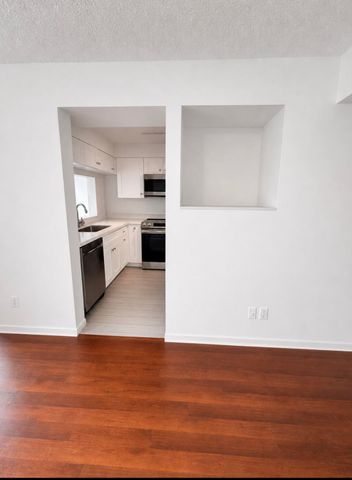 718 NW 92nd Avenue, Plantation, FL 33324