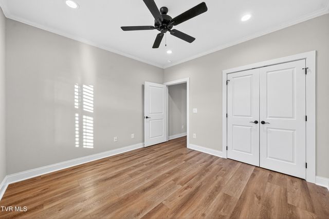 2064 Presley Crossing, Jonesborough, TN 37659