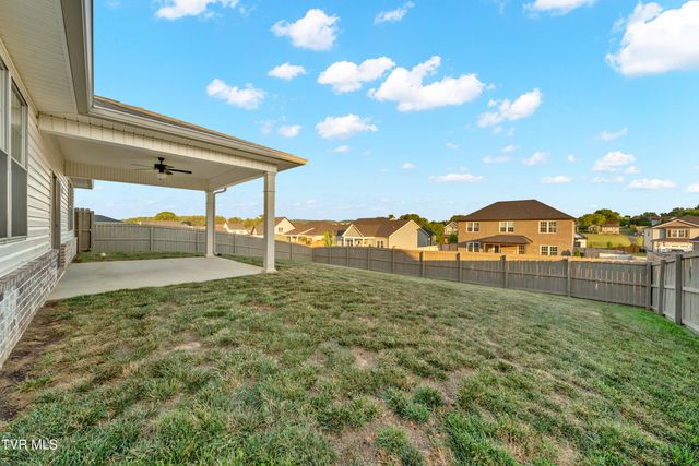 2064 Presley Crossing, Jonesborough, TN 37659