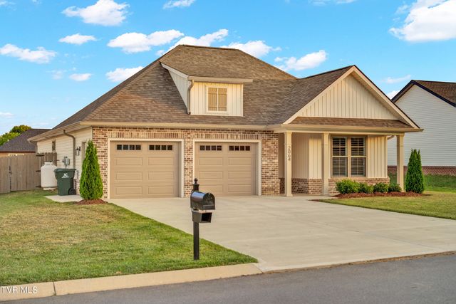 2064 Presley Crossing, Jonesborough, TN 37659