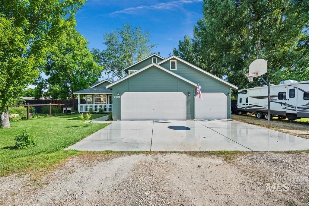 2902 Georgia Ave, Nampa, ID 83686