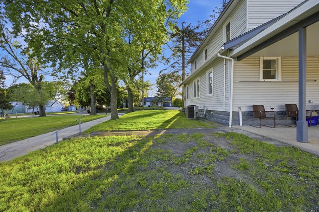 2812 20th Street, Rockford, IL 61109