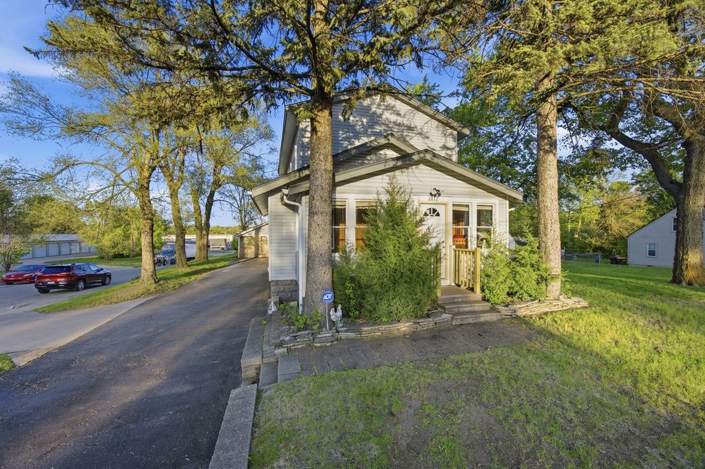 2812 20th Street, Rockford, IL 61109