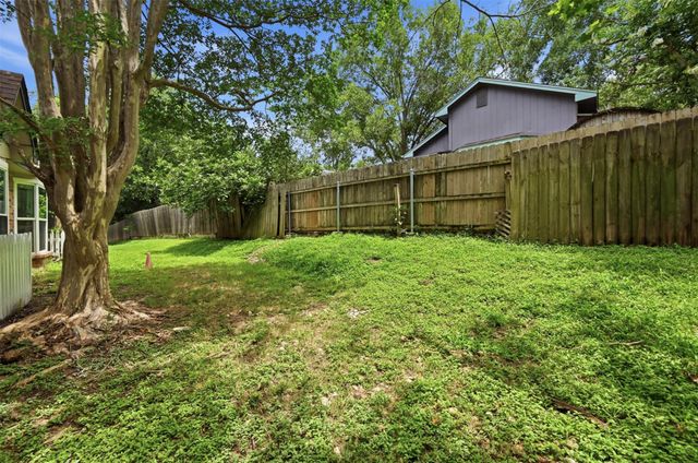 1601 Faro DR 1404, Austin, TX 78741