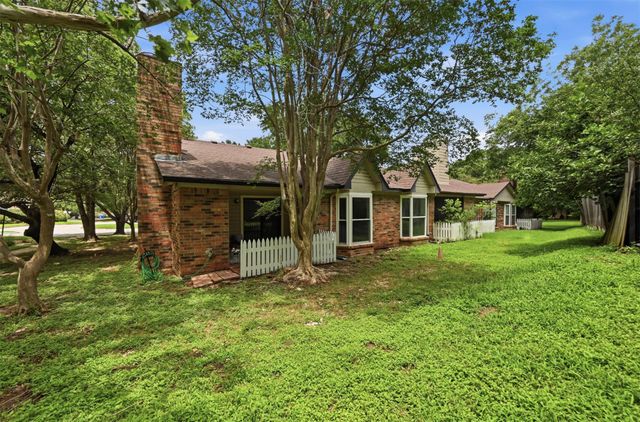 1601 Faro DR 1404, Austin, TX 78741