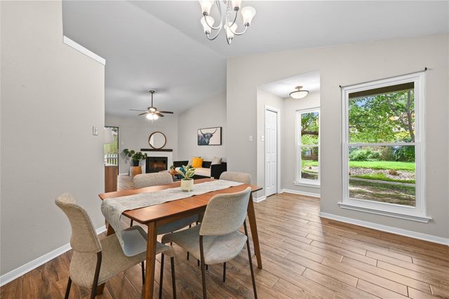 1601 Faro DR 1404, Austin, TX 78741