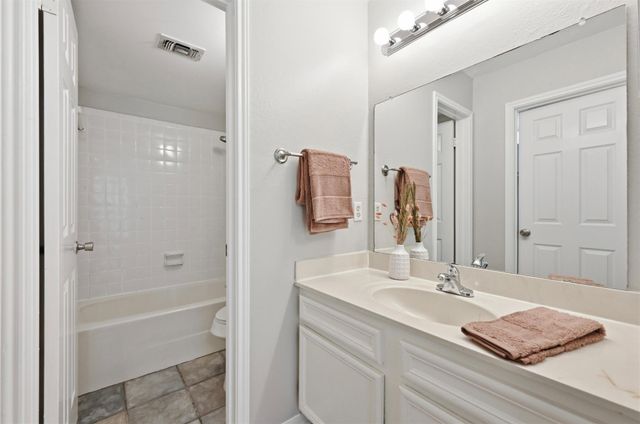 1601 Faro DR 1404, Austin, TX 78741