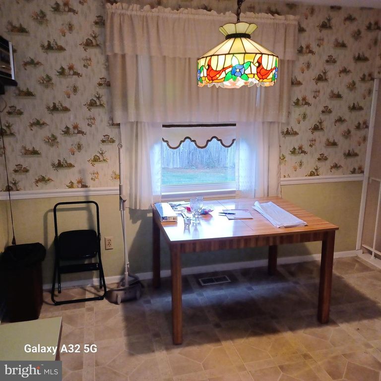 451 TWIN STREAMS DR, Warminster, PA 18974