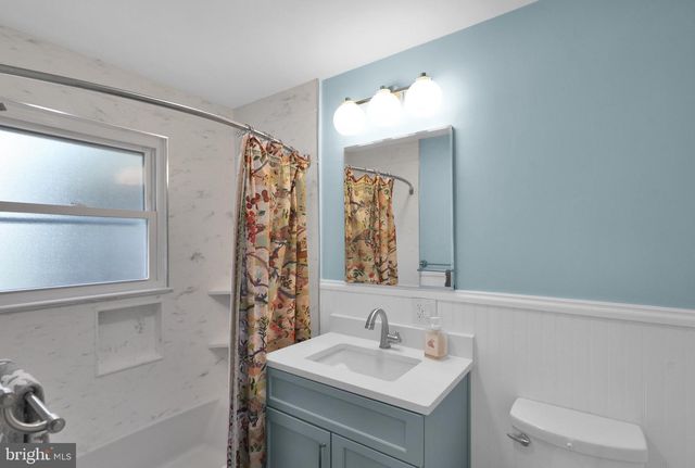 1815 TEMPLE AVE, Lancaster, PA 17603