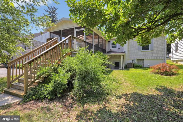 1815 TEMPLE AVE, Lancaster, PA 17603