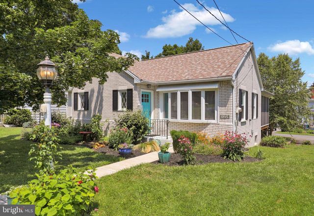 1815 TEMPLE AVE, Lancaster, PA 17603