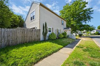 1261 Lord Dunmore DR, Virginia Beach, VA 23464