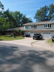 1670 Vine Avenue, Muskegon, MI 49442