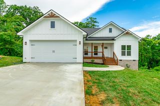 18 Battle Bluff Drive, Rossville, GA 30741