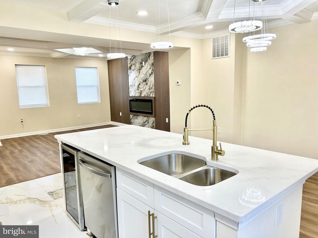 Image 12 of property listing at 3408 PARKLAWN AVE, Baltimore, MD 21213