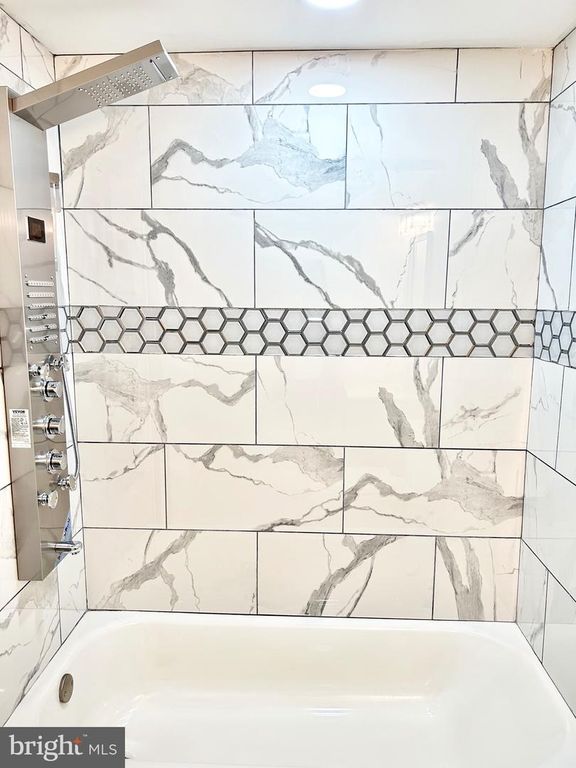 Image 25 of property listing at 3408 PARKLAWN AVE, Baltimore, MD 21213