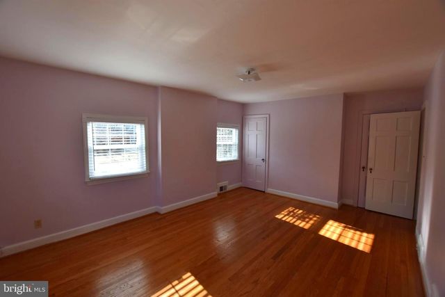 10118 CEDAR LN, Kensington, MD 20895