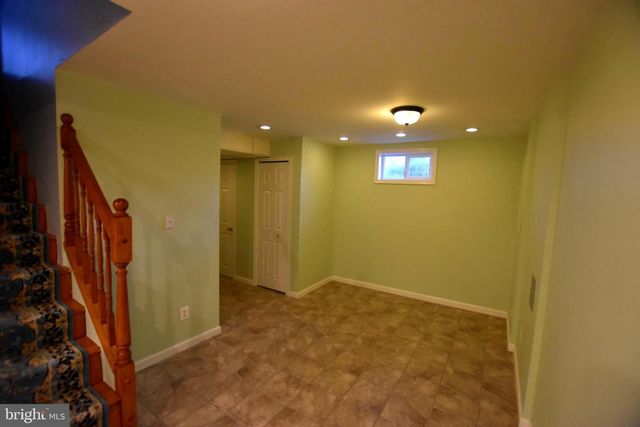 10118 CEDAR LN, Kensington, MD 20895