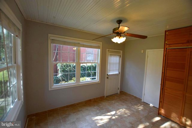 10118 CEDAR LN, Kensington, MD 20895